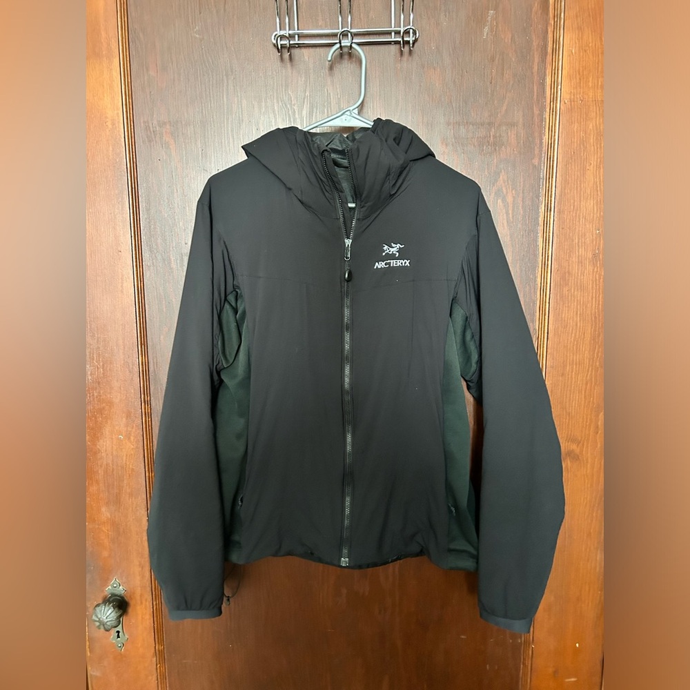 Women’s black Arc’Teryx jacket, size L